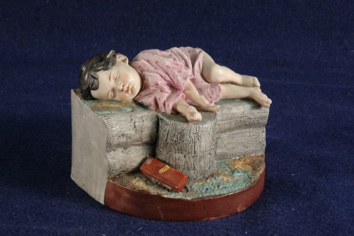 Скульптура «Спящий мальчик» 1860-е 