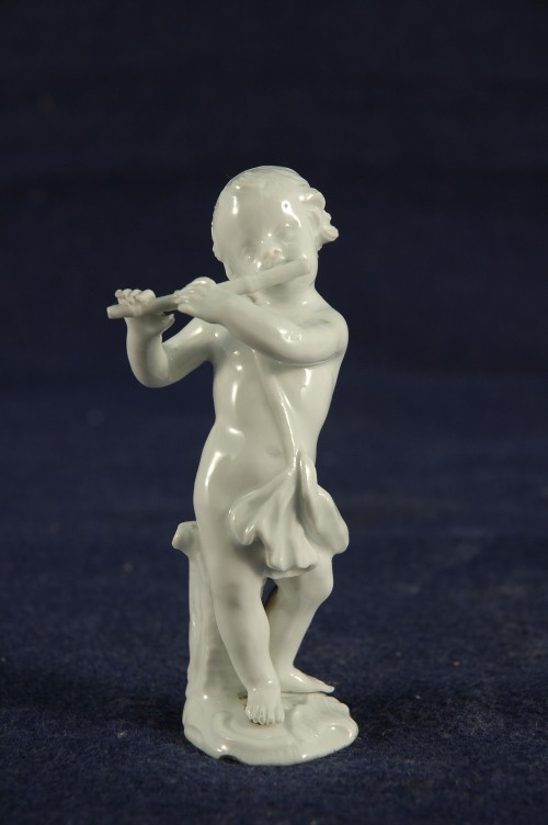 Скульптура «Амур, играющий на флейте». 1750-1760-е