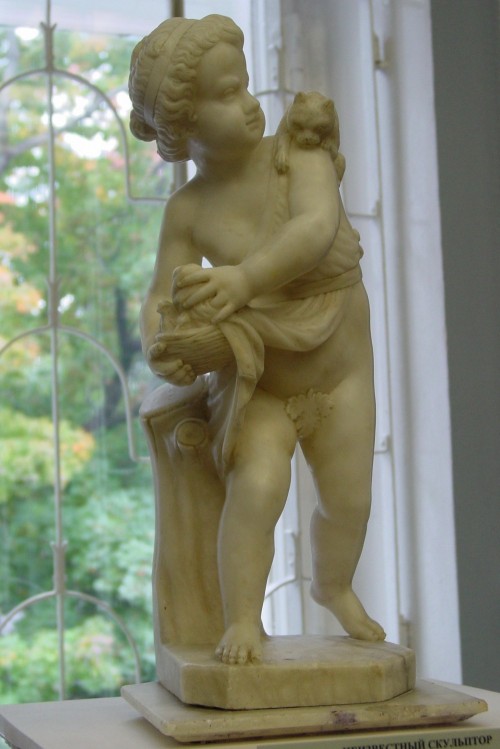 Неизвестный скульптор. Мальчик с птичьим гнездом. Мрамор