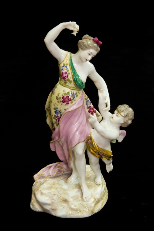 Скульптура «Флора с Амуром». 1774-1778