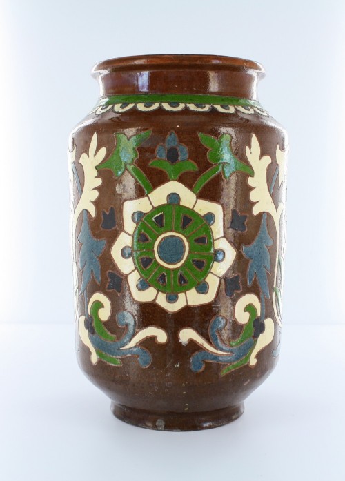 Жбан коричневого цвета со стилизованным орнаментом. 1920-е